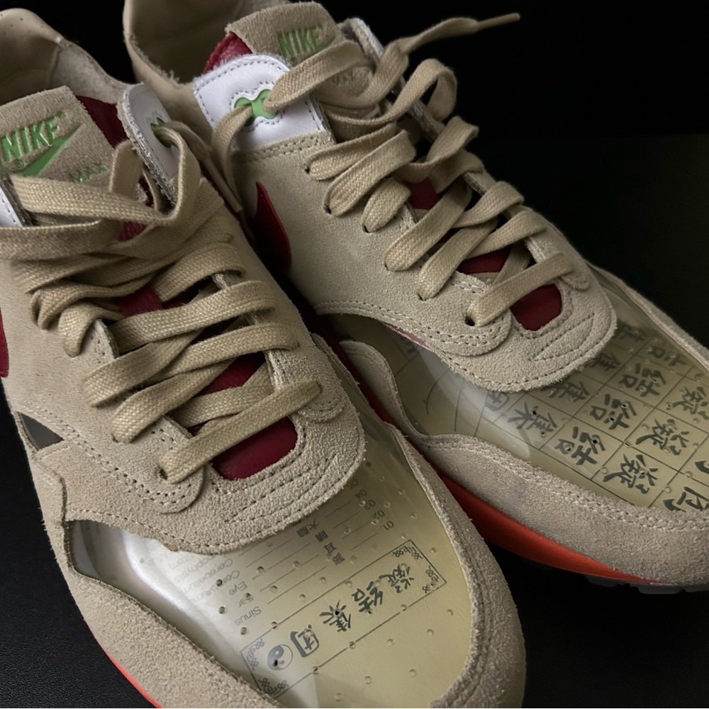 Nike Beige and Burgundy Men's Sneakers